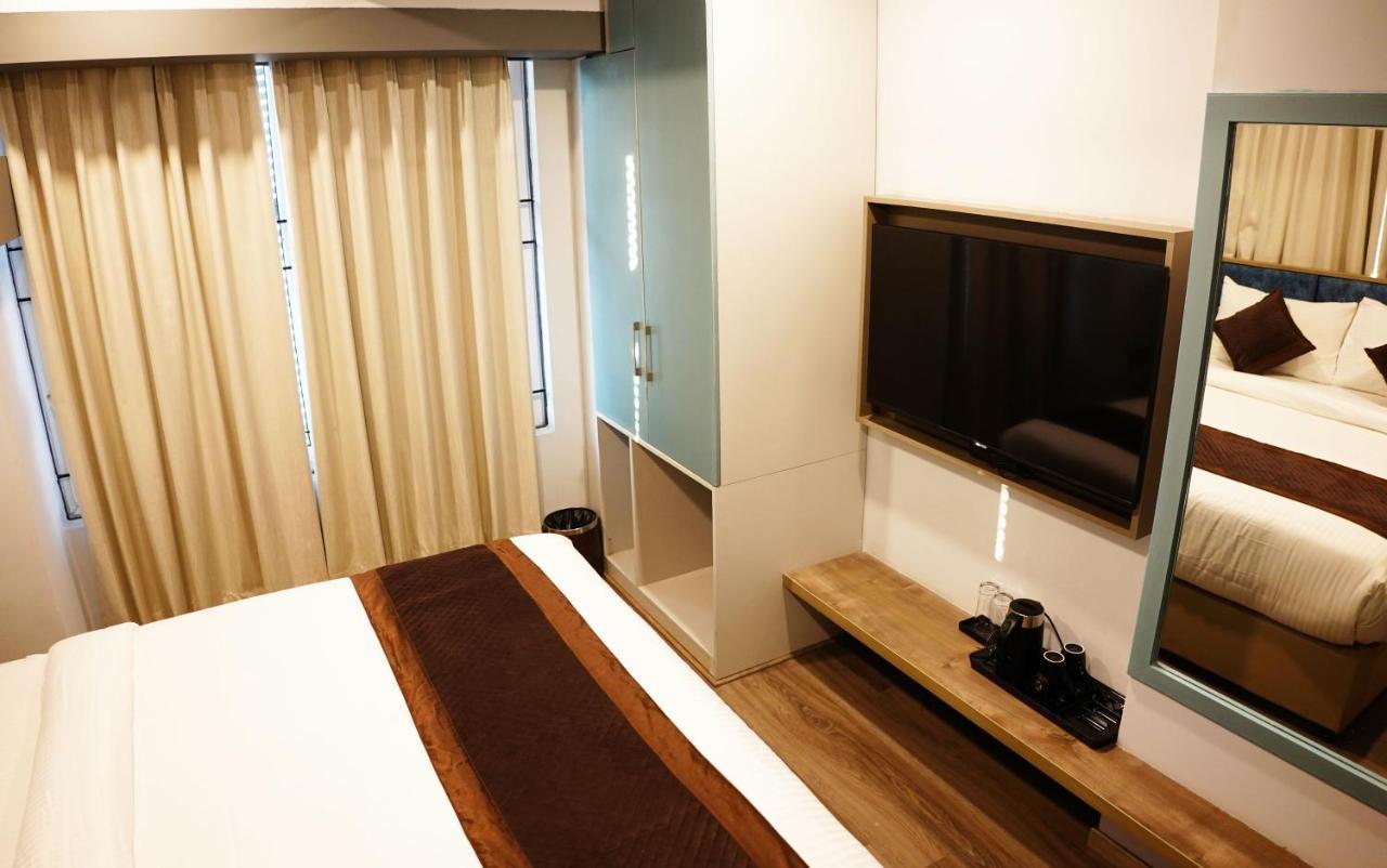 Dream Hotel - Richmond Bangalore Extérieur photo