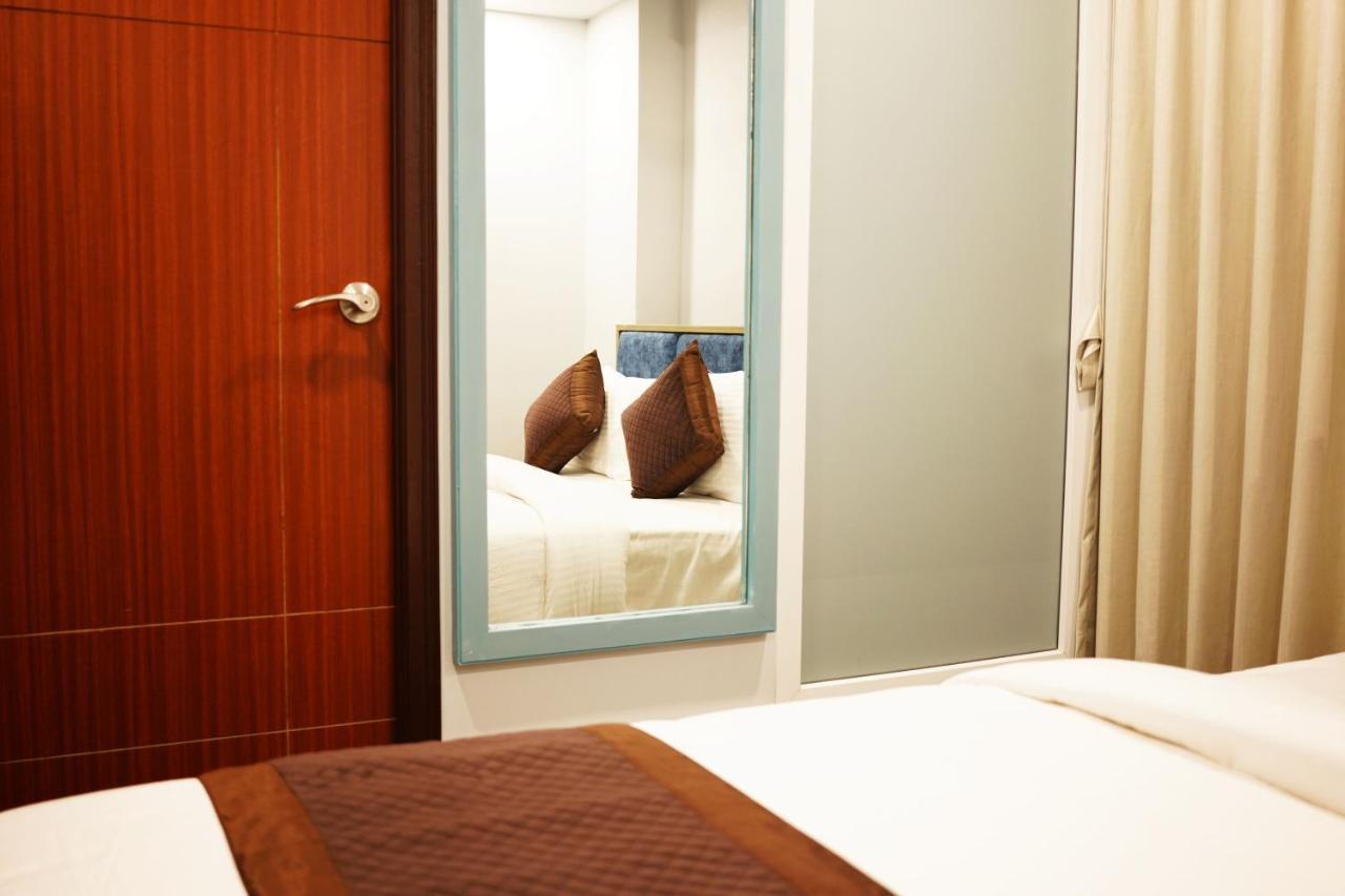Dream Hotel - Richmond Bangalore Extérieur photo