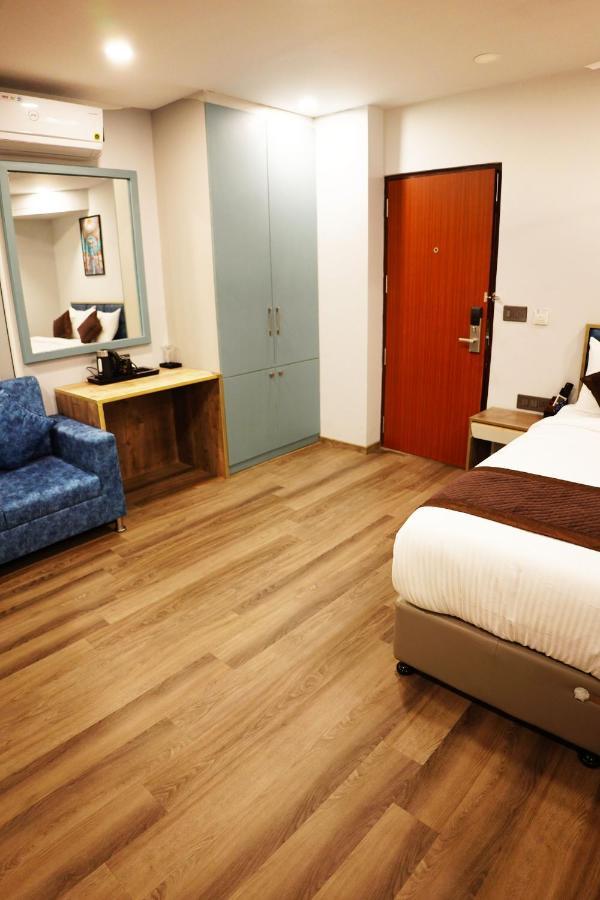 Dream Hotel - Richmond Bangalore Extérieur photo