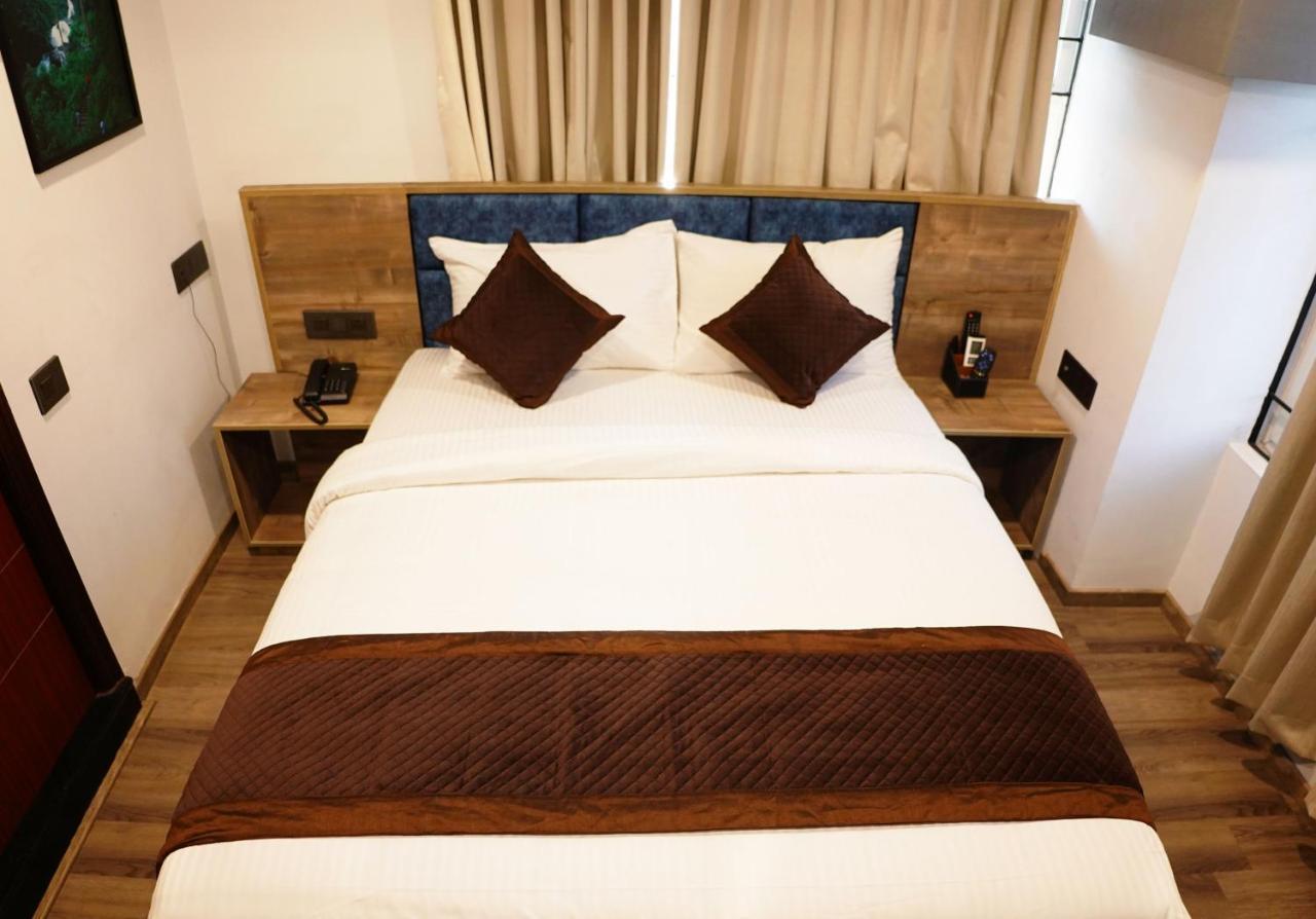 Dream Hotel - Richmond Bangalore Extérieur photo