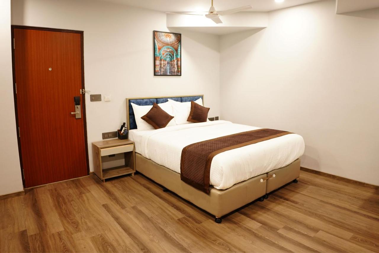 Dream Hotel - Richmond Bangalore Extérieur photo